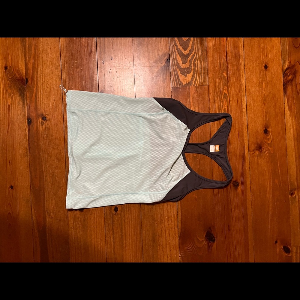 Lucy tech women’s athletic top